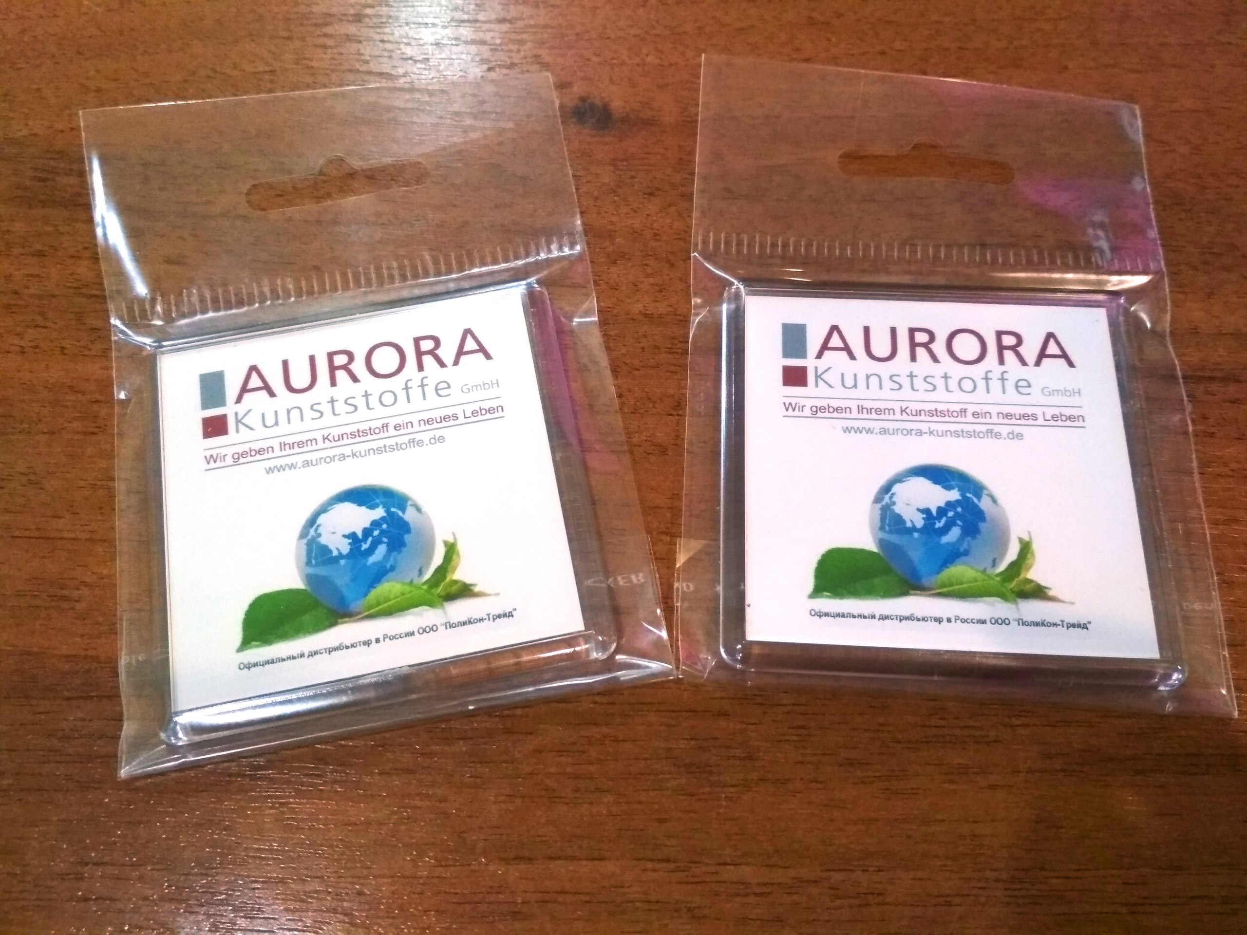 Кружки и акриловые магниты для компании ПолиКон-Трейд (Aurora Kunststoffe GmbH)